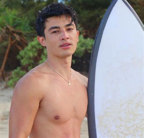 grae fernandez age